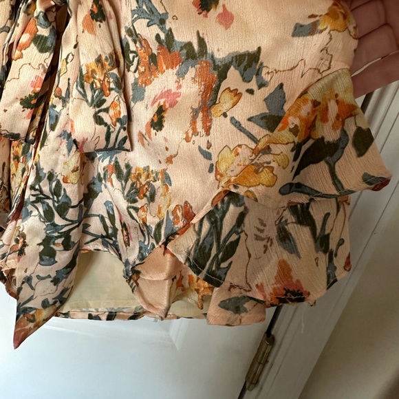 Off the shoulder floral romper - Picture 6 of 6